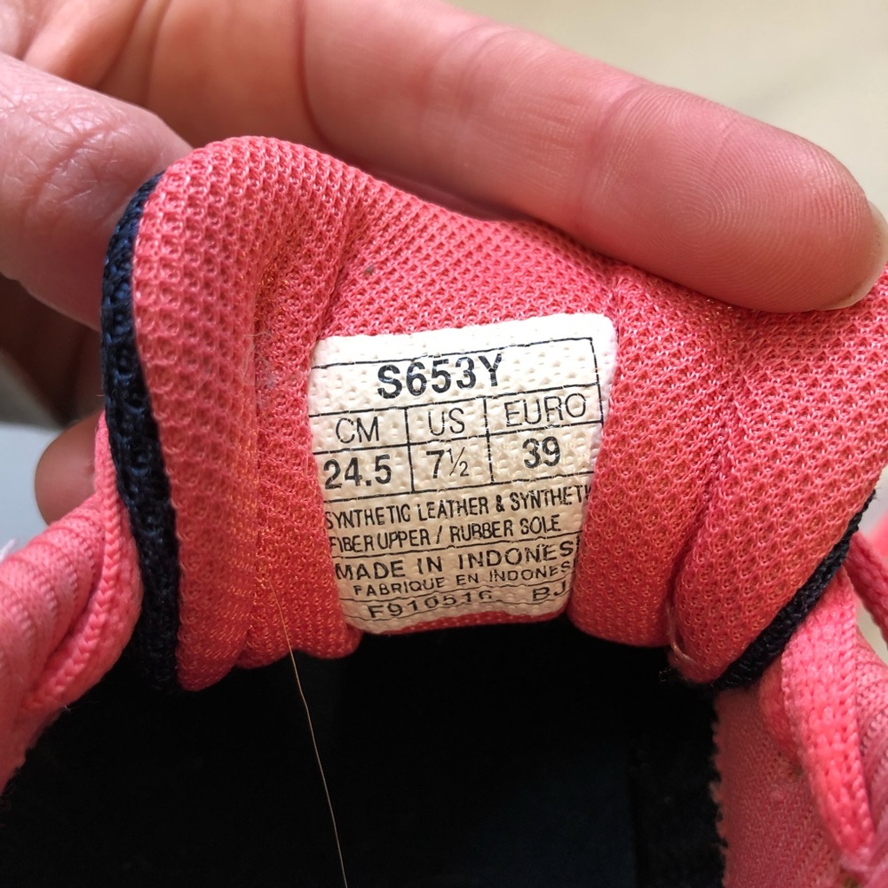 ASICS navy & pink shoes - Picture 4 of 4